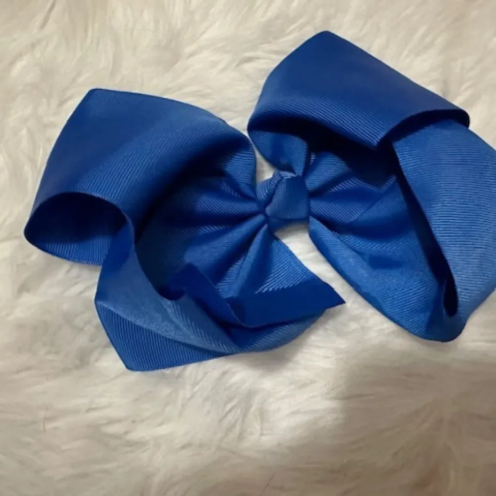 Bundle (2) of 8